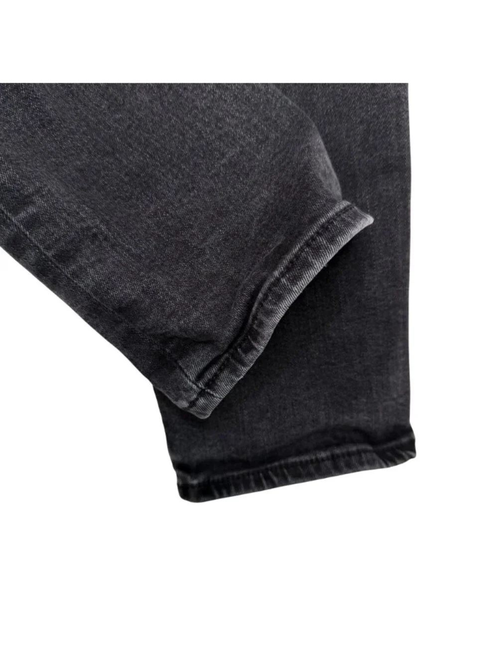True Religion Black Rocco Back Flap Jeans, 32